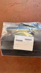 EC206 suojapelti vas (Protective cover valve block EC206B left)